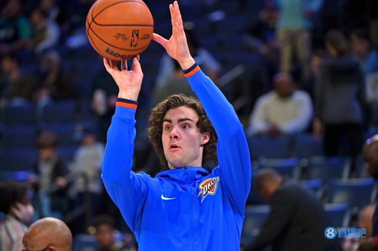 MILAN-帕纳辛奈科斯集结日手感冰凉；志在欧超杯名次提升；底气十足；控场能力成焦点的简单介绍