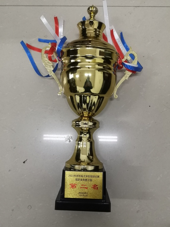 自行车总决赛，东城闪电队与岭南玄武队读秒扳平，体能对抗拉满！复盘值得玩味的简单介绍