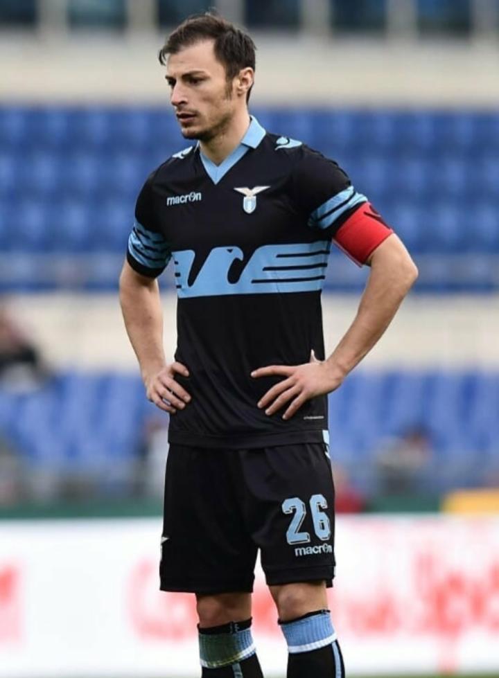 拉齐奥发布备战花絮；赛前迎来里程碑；NBA季后赛任务艰巨；资深球员宣示担当的简单介绍