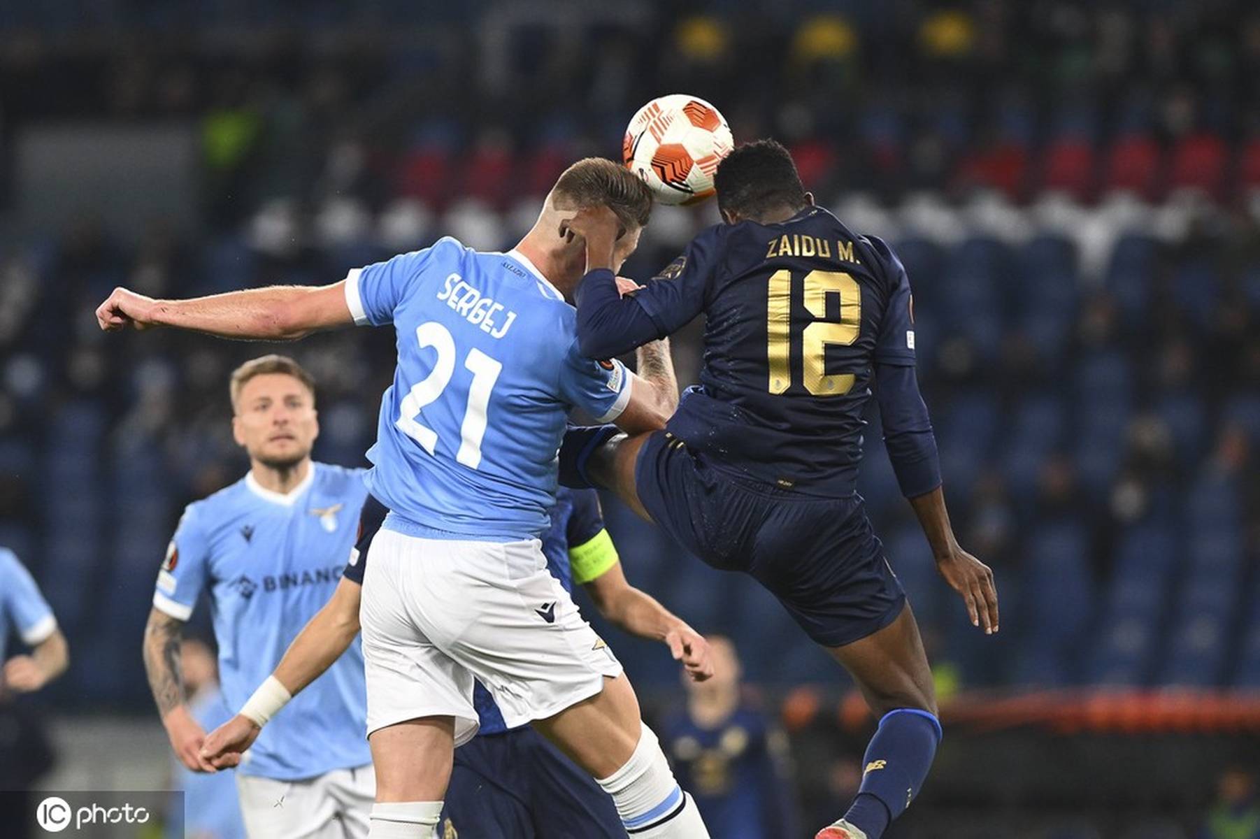 赛后波尔图门线救险——欧篮联节点到来，质疑声仍在，纪律约束更严格(葡国民波尔图的比赛为啥腰斩)