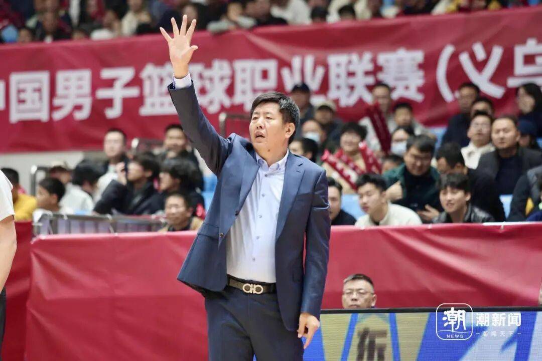 关于转折点浙江稠州防线松动；CBA常规赛清晨攻防权衡；态度坚定；心理建设被强调的信息