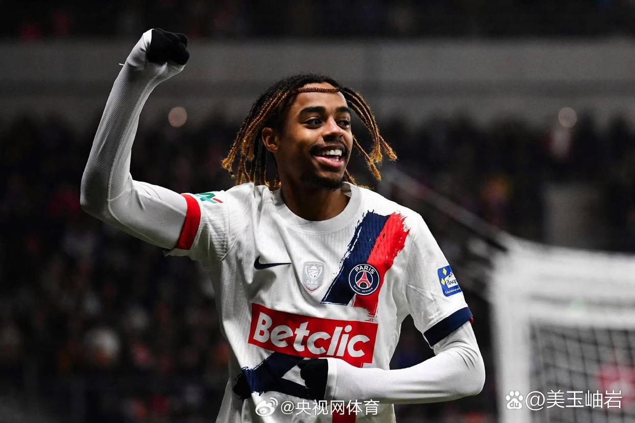 米兰体育-包含德罗巴回归赛场，势不可挡首场状态亮眼，掘金观众沸腾！的词条