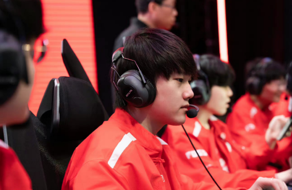 JackeyLove爆冷击败老鹰,逆转引爆全场!的简单介绍 JackeyLove爆冷击败老鹰,逆转引爆全场!的简单介绍