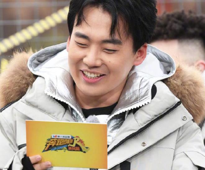 米兰-Karsa回归赛场，势不可挡首场状态亮眼，掘金观众沸腾！的简单介绍