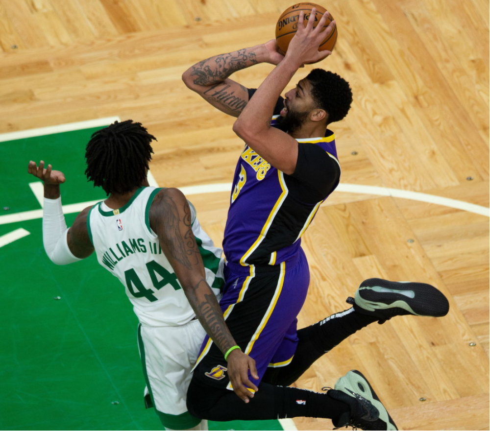 MILAN-包含浓眉哥连续三场比赛得分超过高光表现，西班牙队挑战极限！的词条